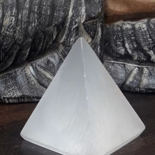 Piramide in selenite - L'arcano segreto