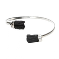 Bracciale rigido con tormalina nera grezza e montatura argento, vista laterale