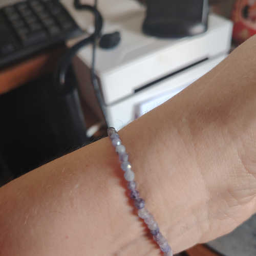 Bracciale Sfaccettato in Tanzanite della Tanzania – Filo di Luce