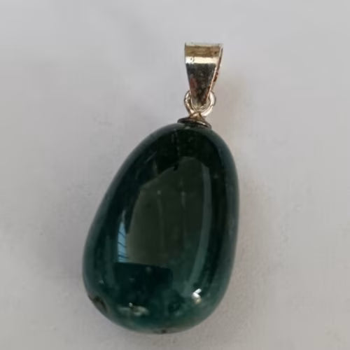 Ciondolo burattato in apatite L'arcano segreto ciondolo-argento-apatite