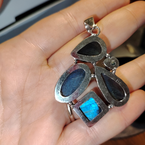 Ciondolo in argento 925 con Labradorite