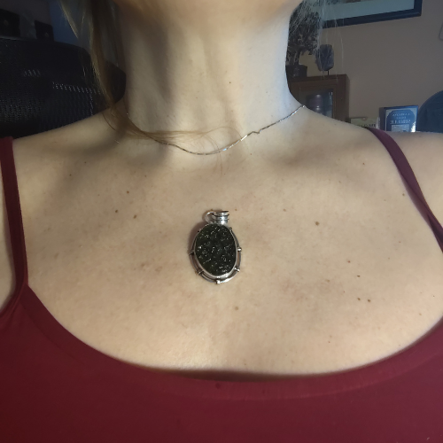 Ciondolo in argento 925 con moldavite