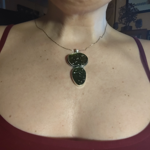 Ciondolo artigianale in argento 925 con doppia Moldavite grezza