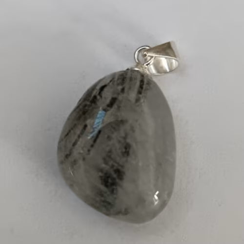 Ciondolo burattato quarzo tormalinato L'arcano segreto ciondolo-quarzo-tormalinato