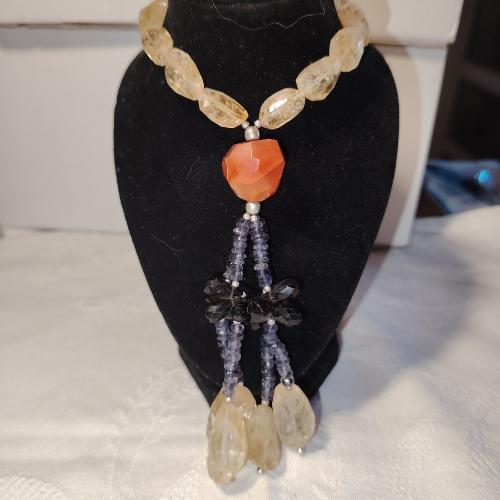Collana gloria solare – zaffiri Blu, pietra del Sole e citrino