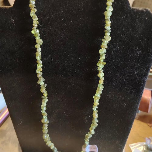 Collana di peridoto barocco extra lunghezza 80 cm