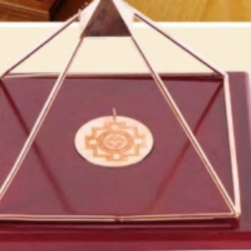 Piramide nobile con base L'arcano segreto piamide-nobile