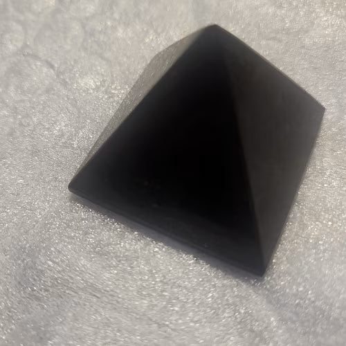 Piramide tormalina nera - L'arcano segreto