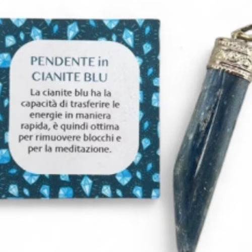 Pendente cianite blu levigato L'arcano segreto quarzo-cianite