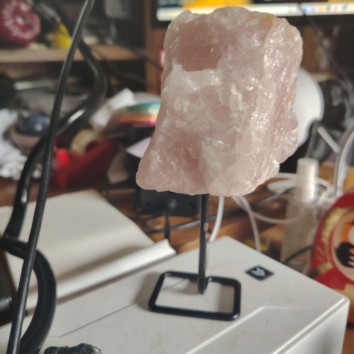Drusa di quarzo rosa con supporto
